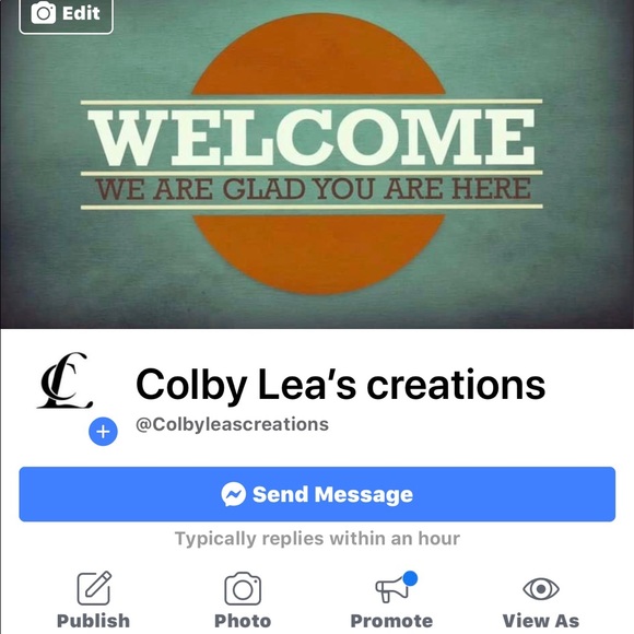 Wreaths. Facemask. Keychains. Charger plates. - Picture 1 of 8